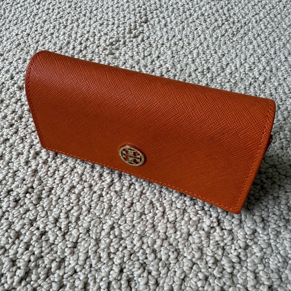 Tori Burch Aviator Sunglasses - Picture 4 of 5